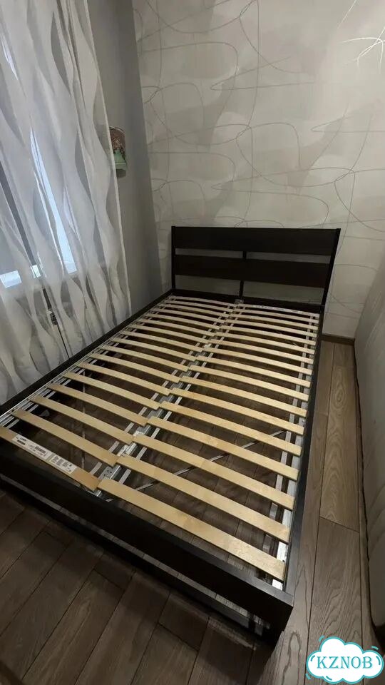 Кровать двуспальная 140×200 IKEA фото 1