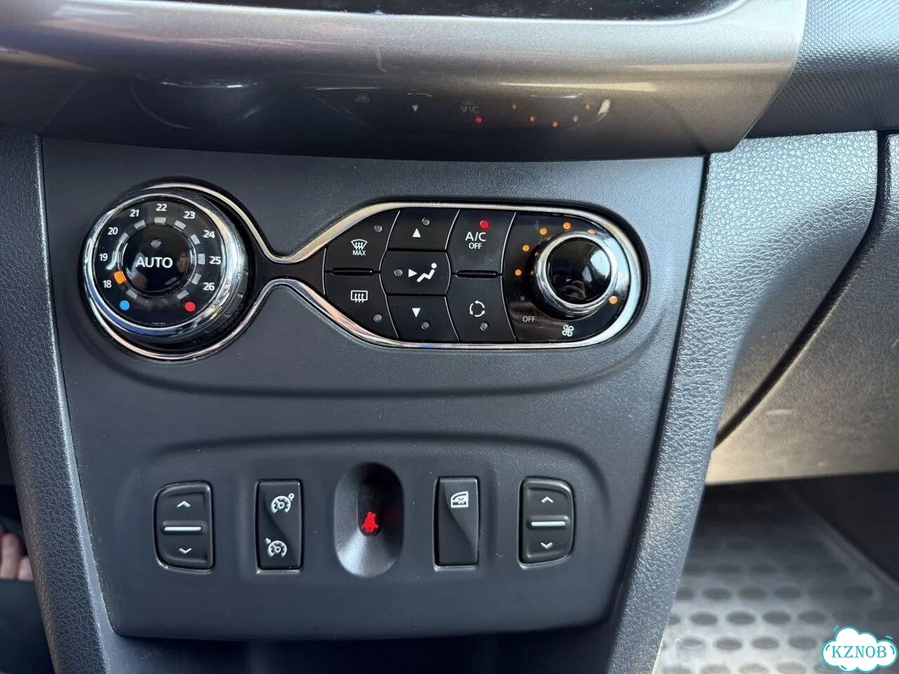 Renault Sandero Stepway 1.6 MT, 2017, 146 000 км фото 15