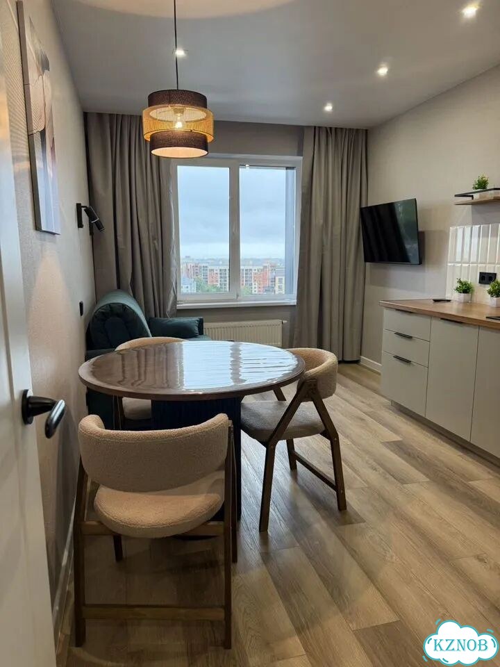 1-к. квартира, 38 м², 13/25 эт. фото 2