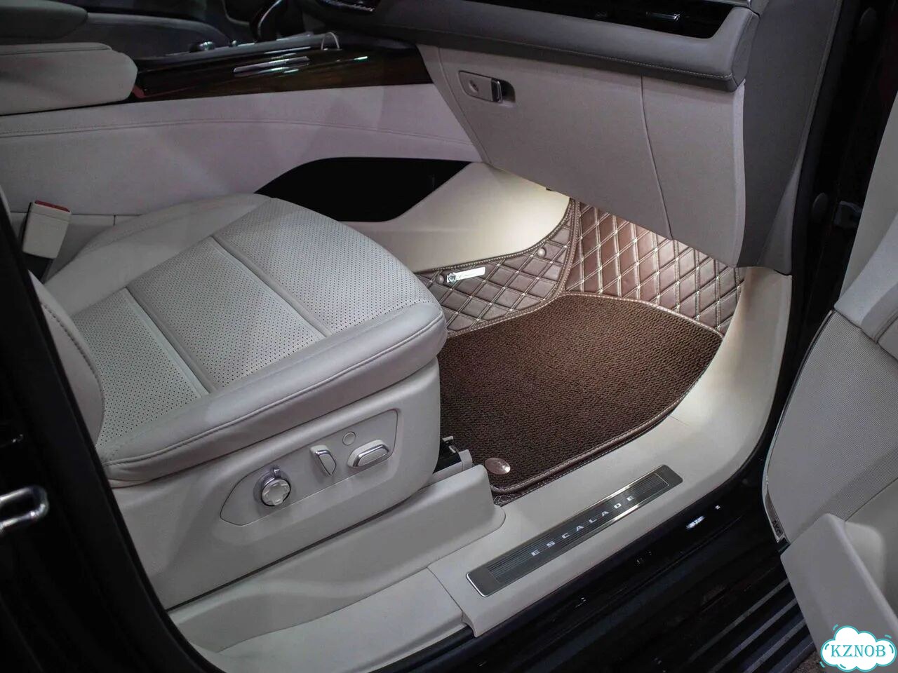 3D коврики из экокожи Cadillac Escalade 5 2021 фото 3