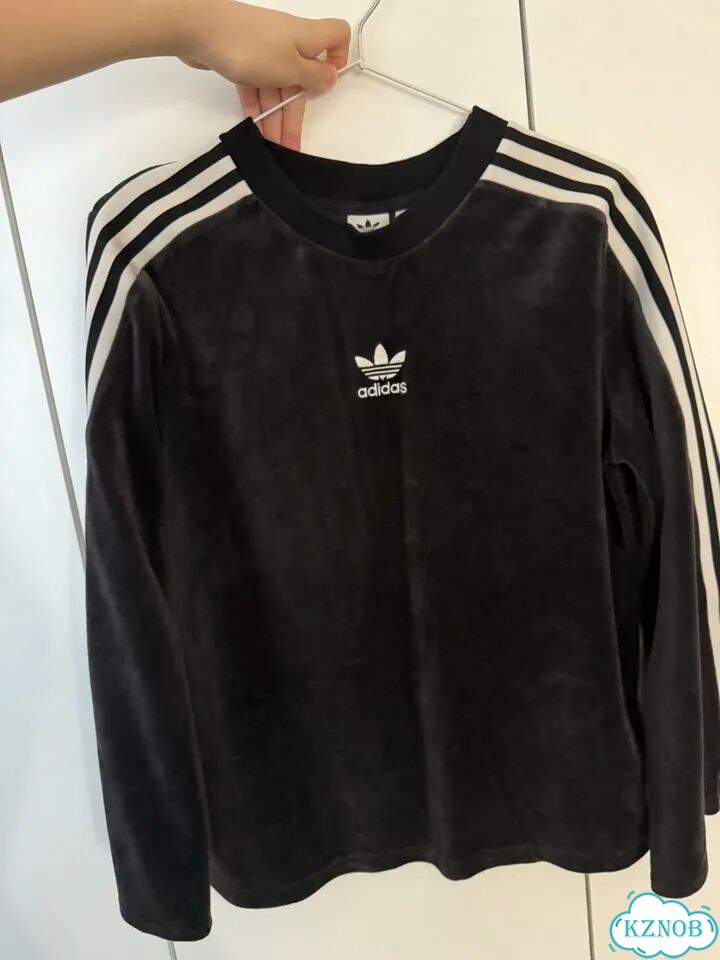Свитшот adidas велюровый фото 3