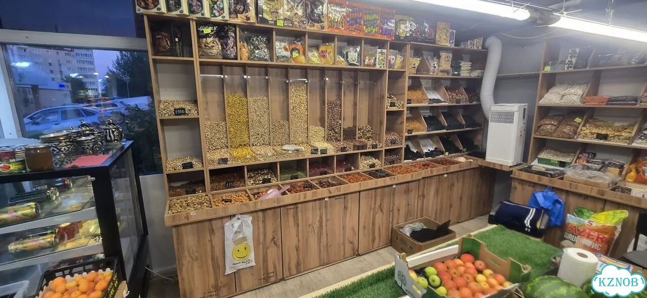 Торговое оборудование с продуктами фото 4