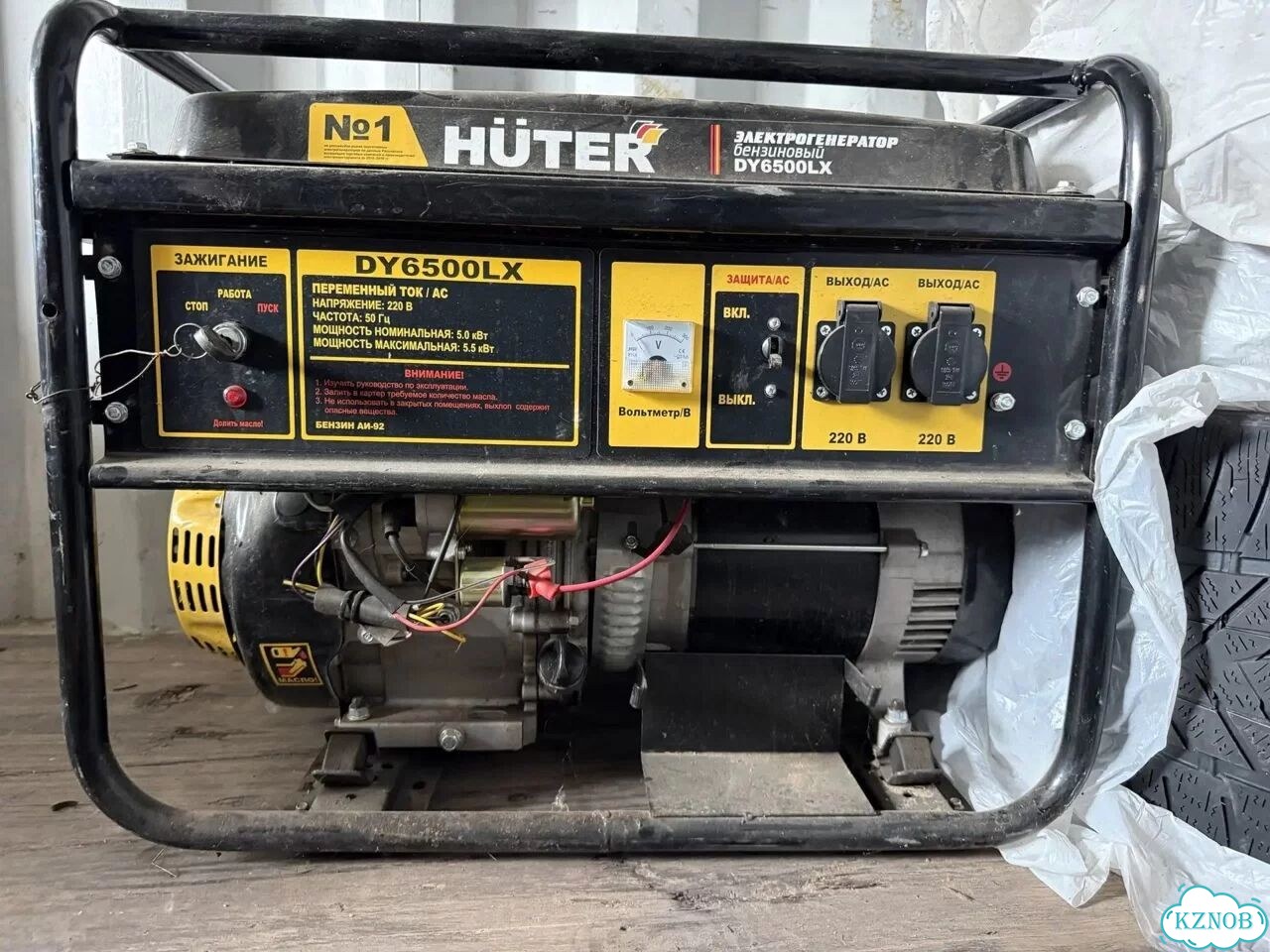 Портативный бензогенератор Huter DY6500LX фото 2