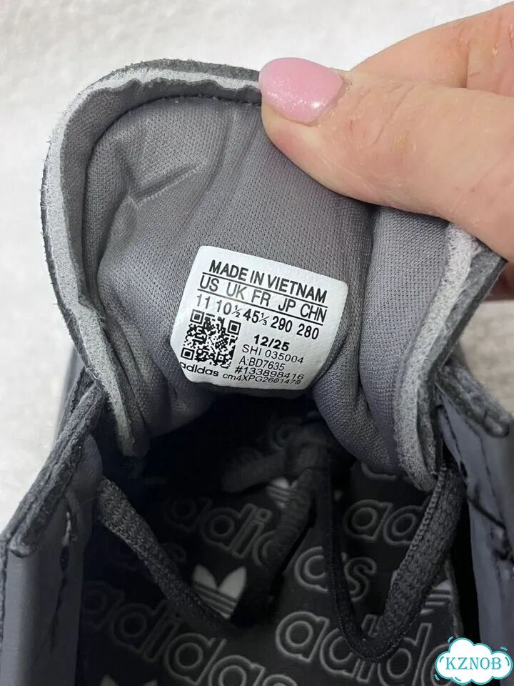 Оригинальные кроссовки adidas фото 6