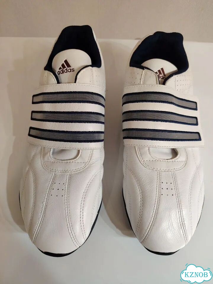 Кроссовки adidas летние нат. кожа 43 размер фото 1