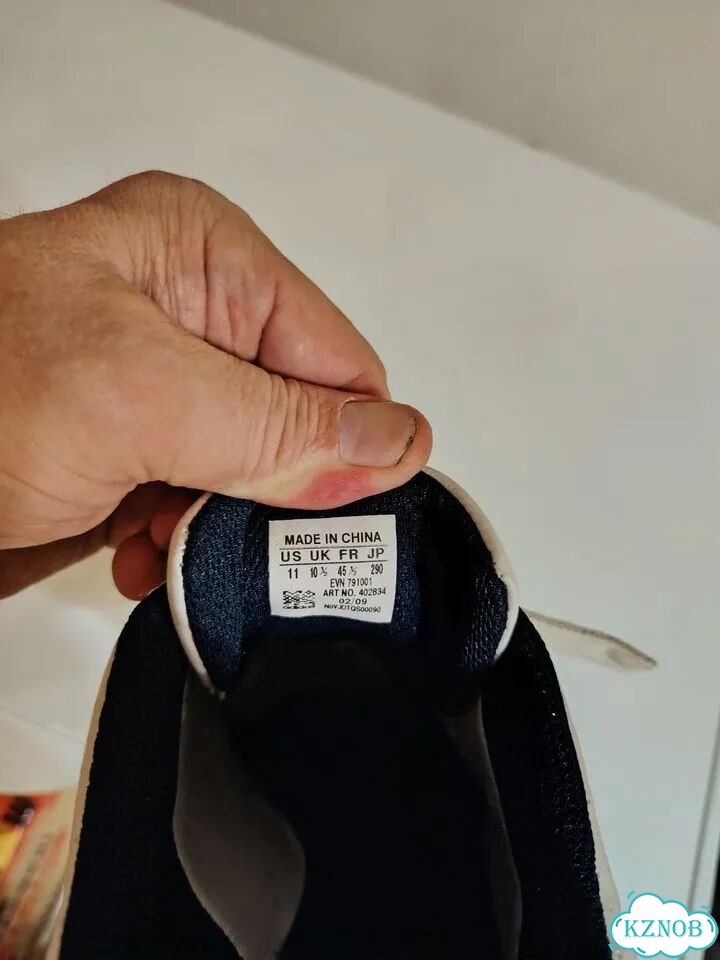 Кроссовки adidas летние нат. кожа 43 размер фото 3