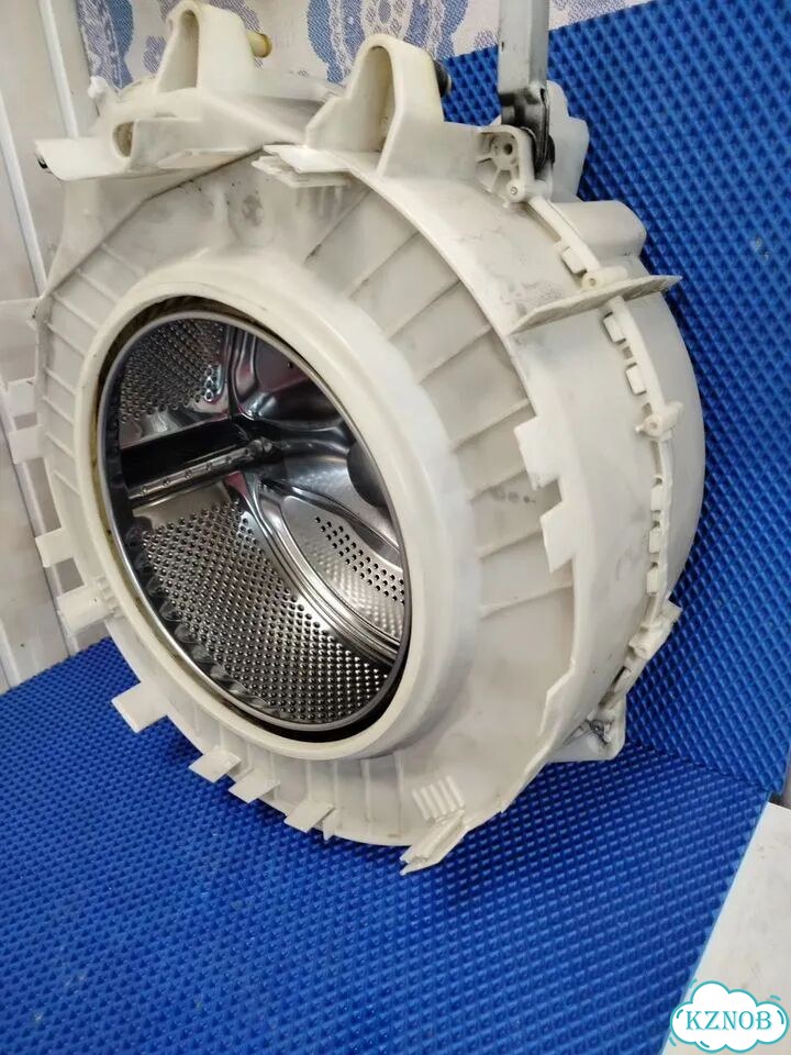 Бак стиральной машины Bosch 9000186681 фото 2