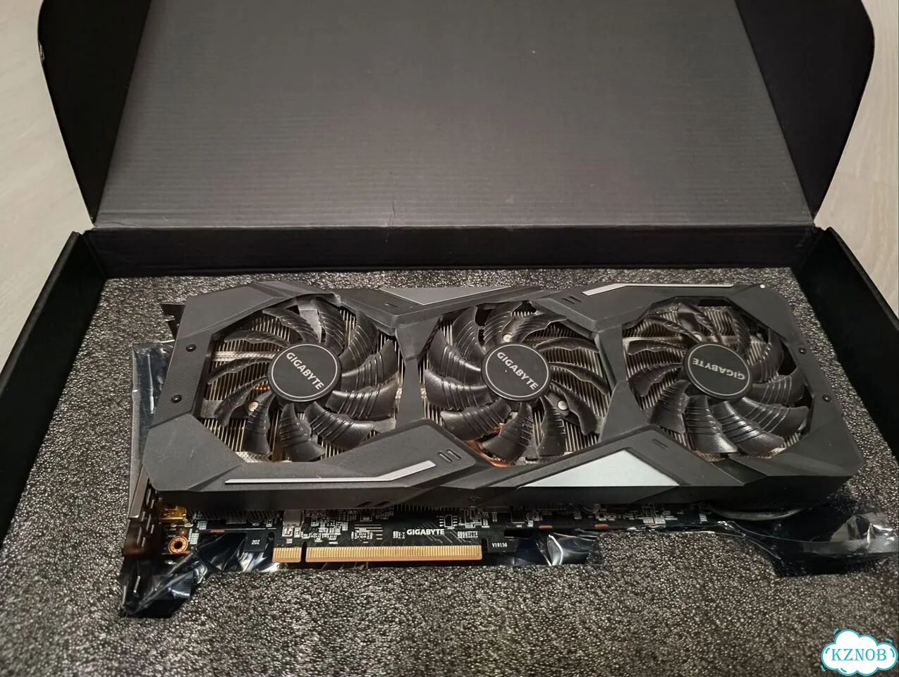 Видеокарта Gigabyte RX5700XT 8gb фото 2