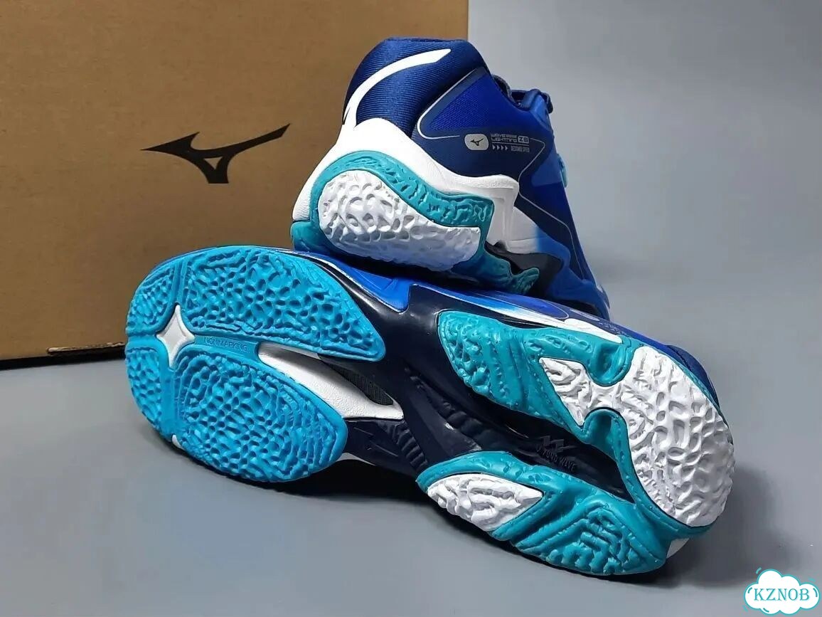 Кроссовки волейбольные mizuno wave lightning z8 фото 7