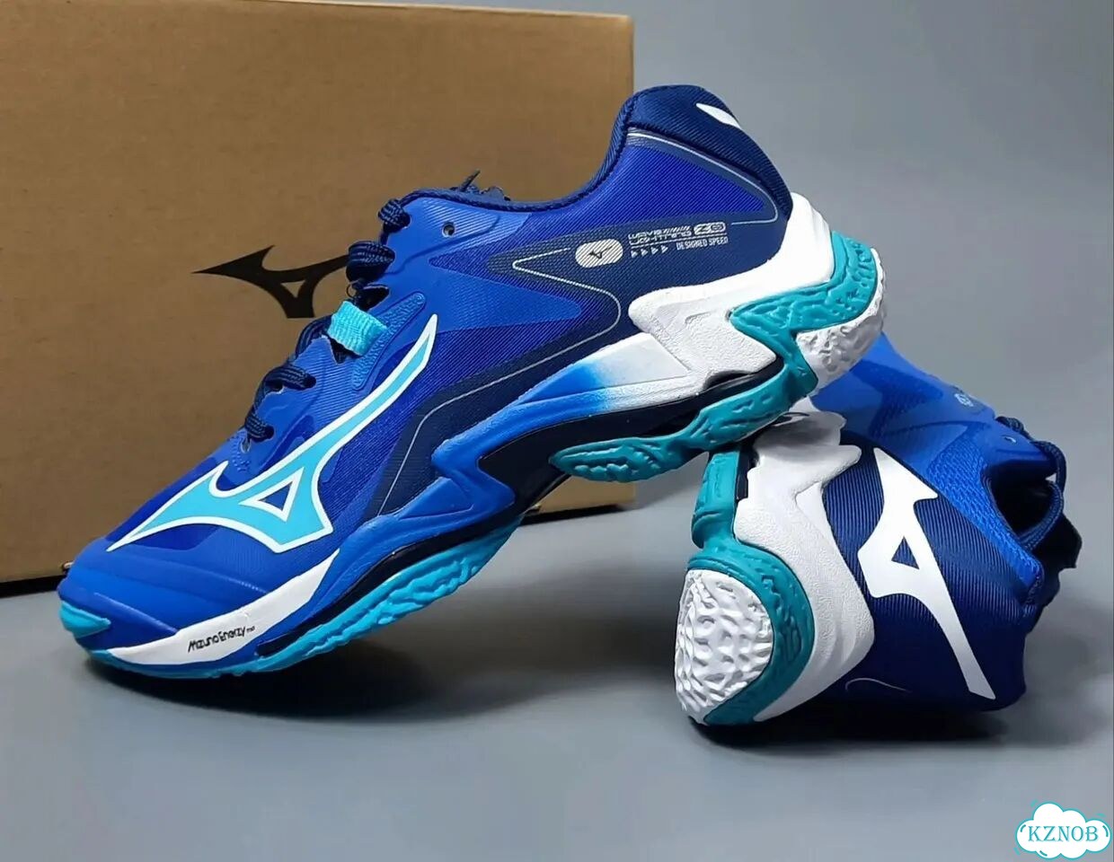 Кроссовки волейбольные mizuno wave lightning z8 фото 9