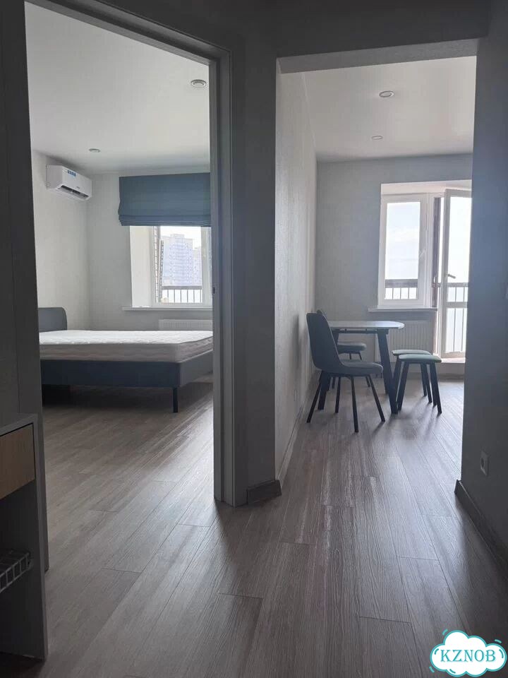 1-к. квартира, 40 м², 4/10 эт. фото 1