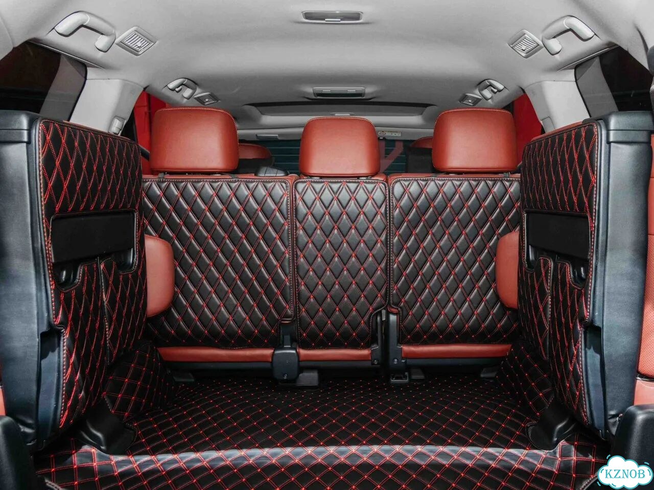 3D коврики в багажник Lexus LX III фото 3