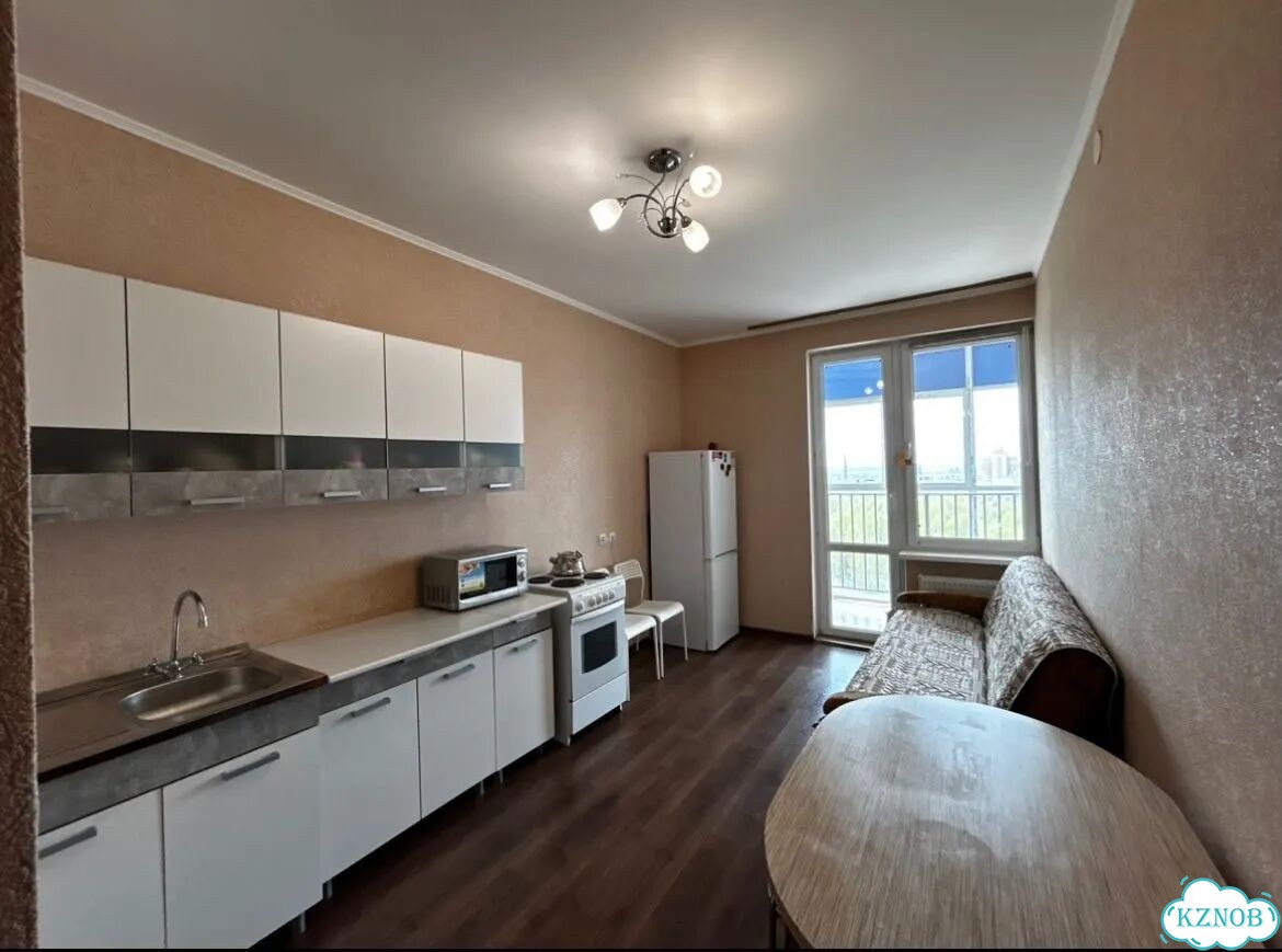 1-к. квартира, 43 м², 14/18 эт. фото 1