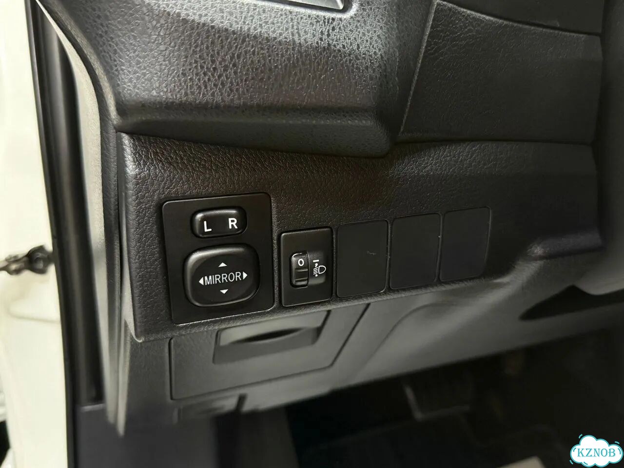 Toyota Corolla 1.6 CVT, 2014, 142 611 км фото 20