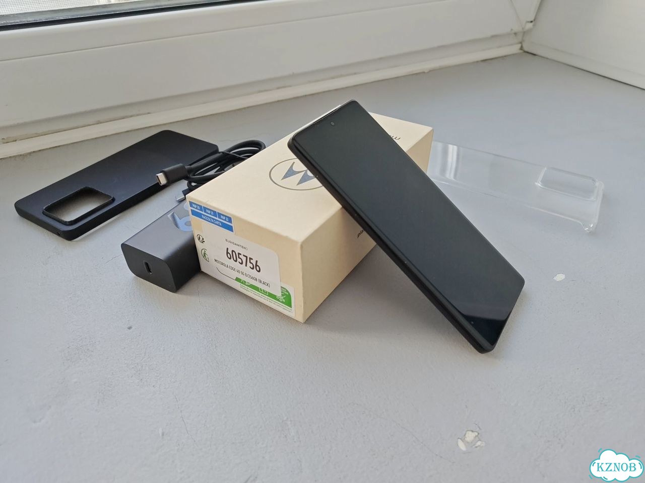 Motorola Edge 40, 8/256 ГБ, SIM + eSIM фото 1
