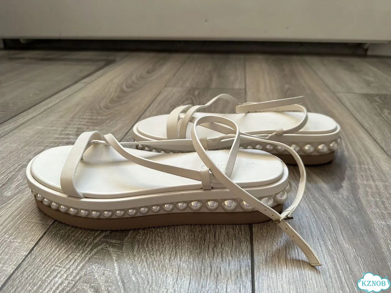 Сандали Jimmy Choo Pine Flat Pearl оригинальные фото 3