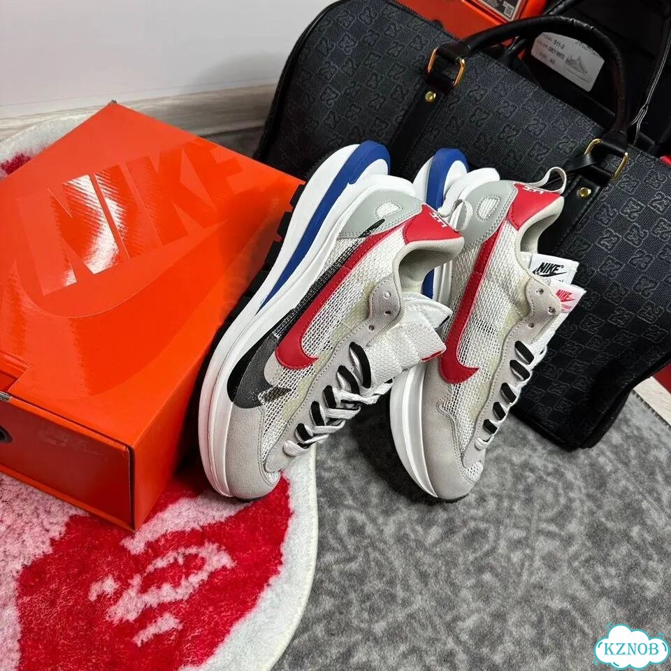 Кроссовки Nike Sacai фото 2
