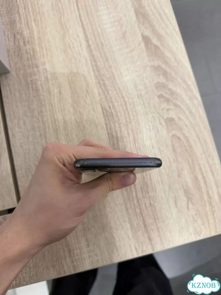 iPhone 11, 64 ГБ, SIM + eSIM фото 2