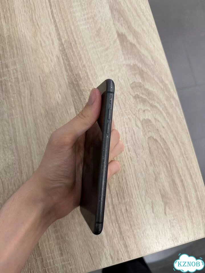 iPhone 11, 64 ГБ, SIM + eSIM фото 3