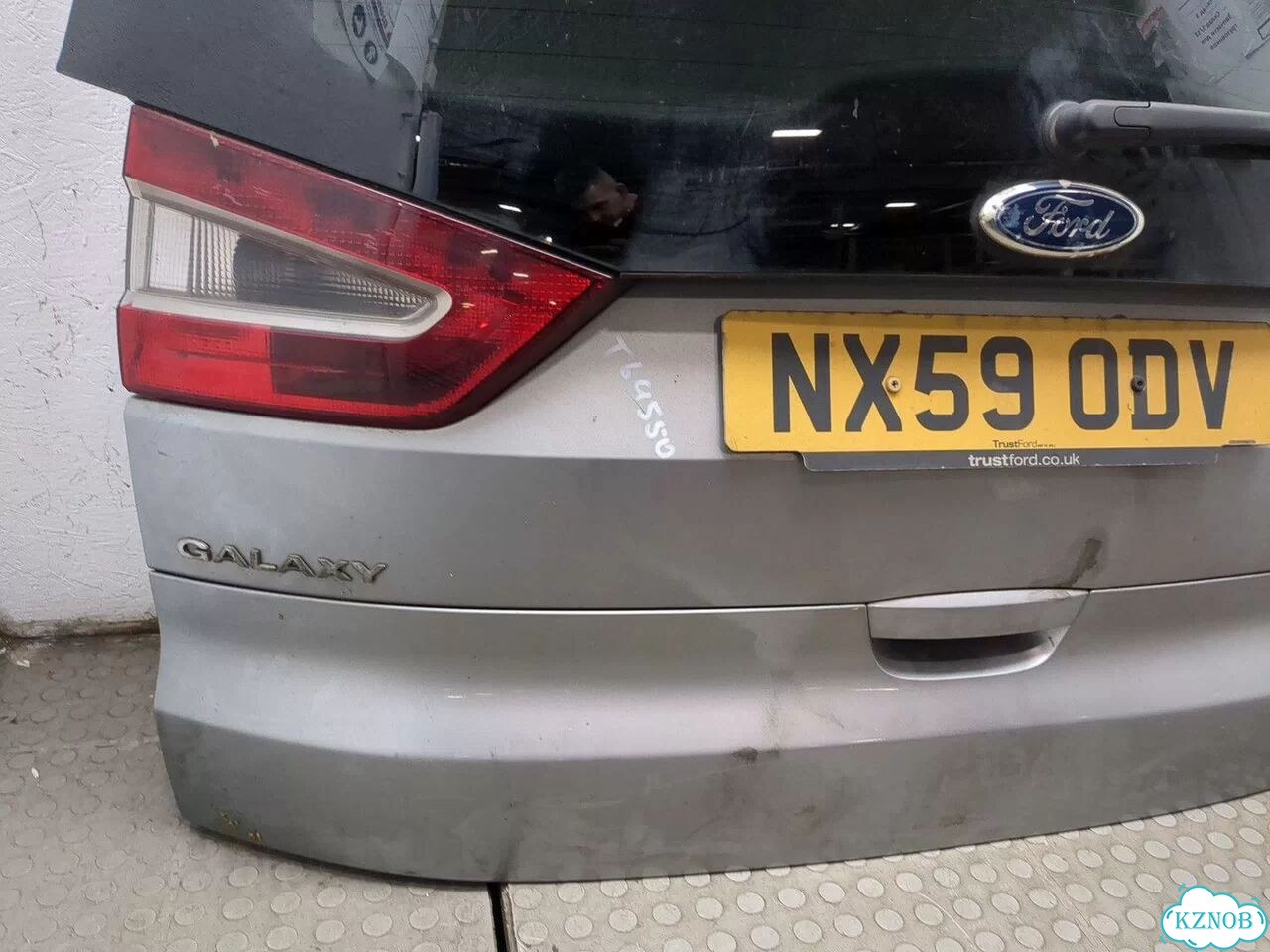 Крышка багажника Ford Galaxy фото 4