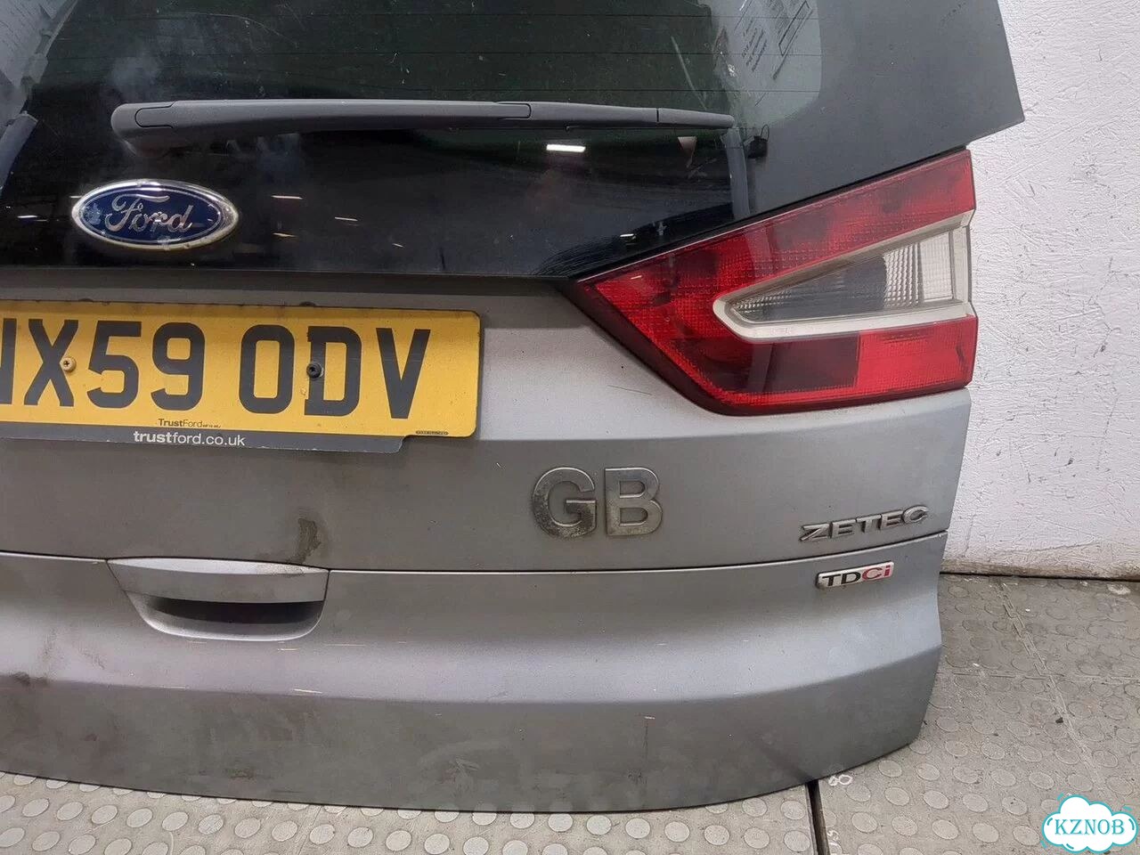 Крышка багажника Ford Galaxy фото 5