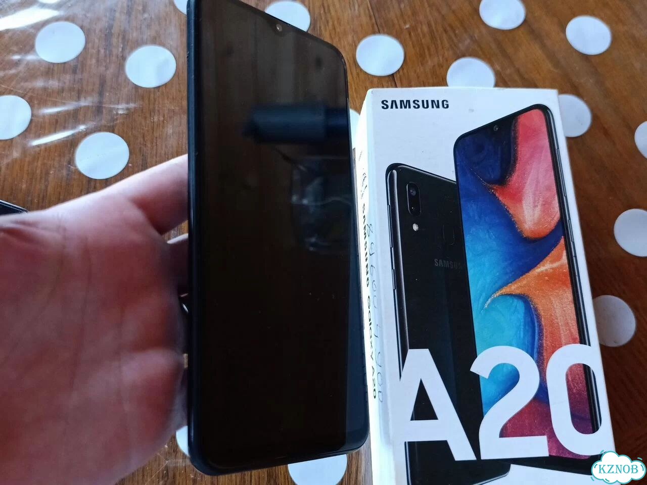 Samsung Galaxy A20, 3/32 ГБ, 2 SIM фото 2