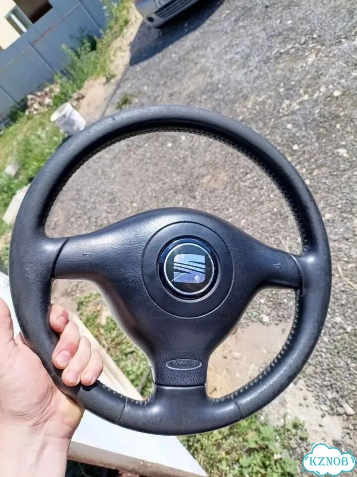 Руль Seat Leon хэтчбек 5дв. 1.9 ASV 2004 фото 1