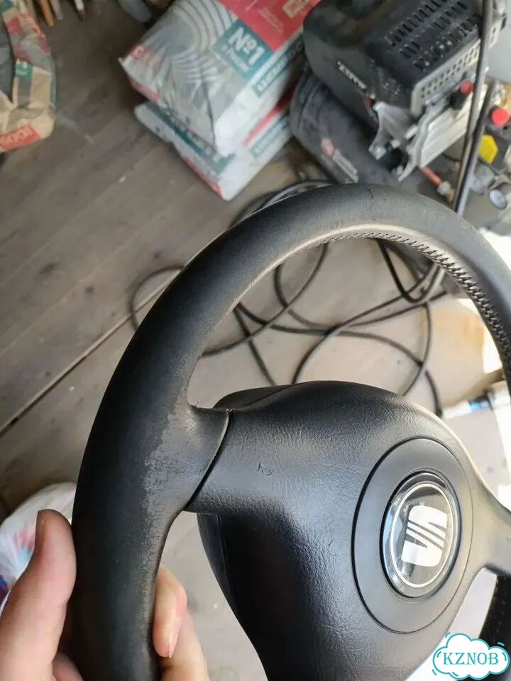 Руль Seat Leon хэтчбек 5дв. 1.9 ASV 2004 фото 2