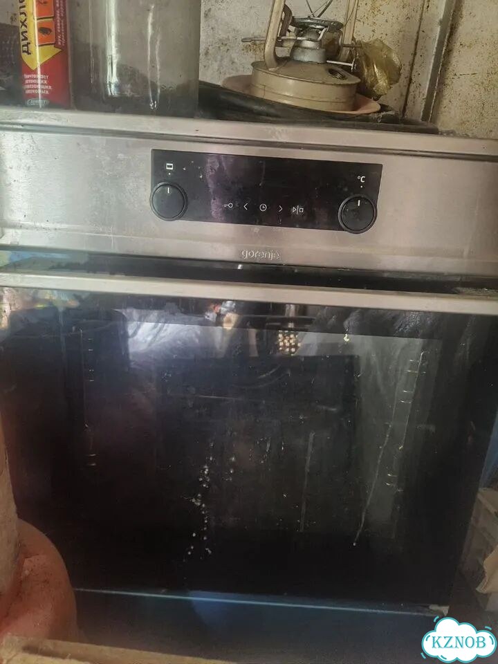 Духовой шкаф на запчасти фото 1