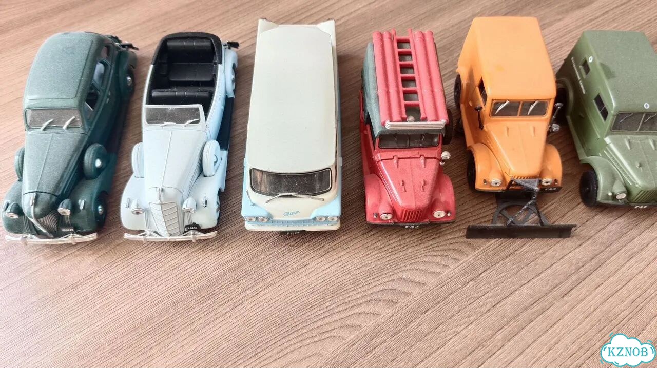 Модель автомобилей 1/43 фото 1