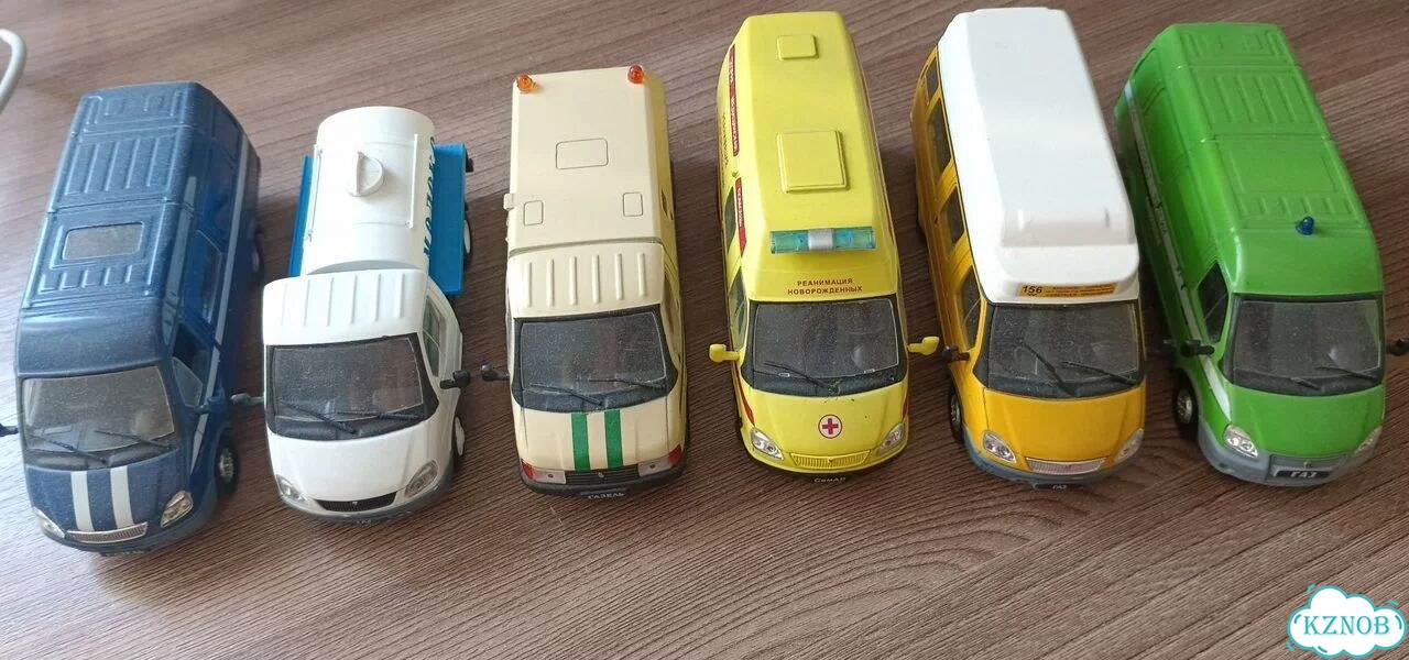 Модель автомобилей Газ 1/43 фото 1