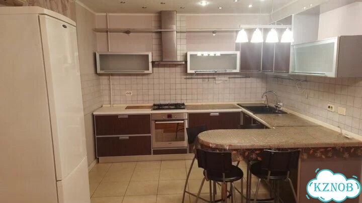2-к. квартира, 47 м², 5/10 эт. фото 2