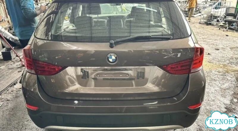 Крышка багажника BMW X1 E84 2.0/2WD 2012 фото 10