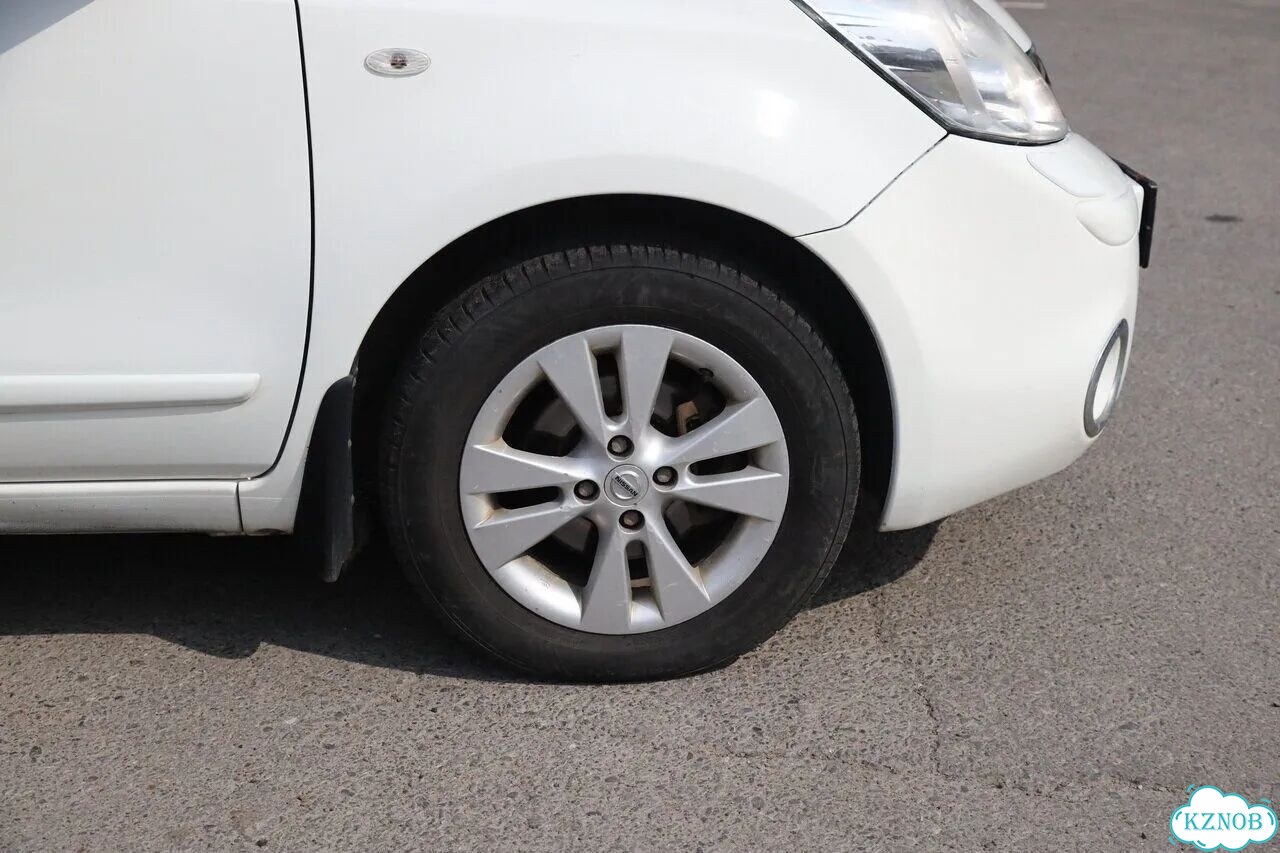 Nissan Note 1.4 MT, 2012, 250 217 км фото 9