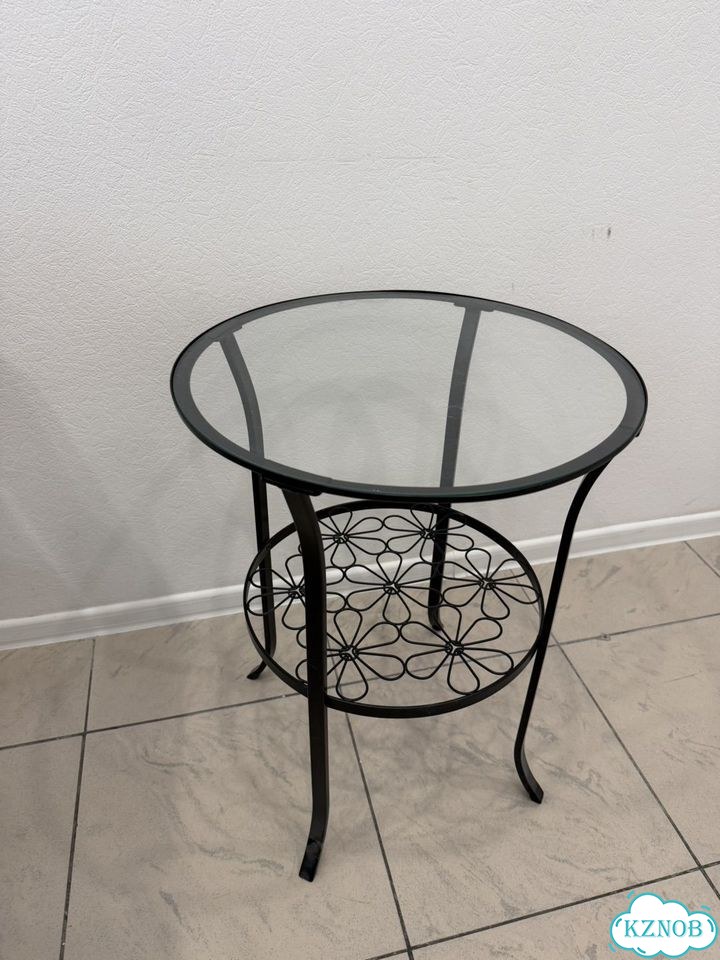 Журнальный столик IKEA со стеклом фото 1