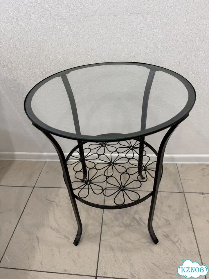 Журнальный столик IKEA со стеклом фото 2