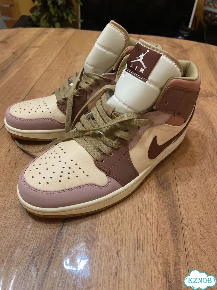 Nike air jordan 1 retro mid фото 4
