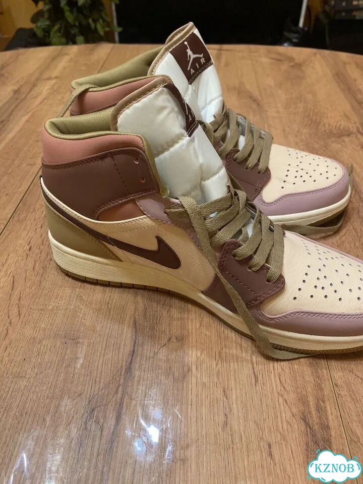 Nike air jordan 1 retro mid фото 6