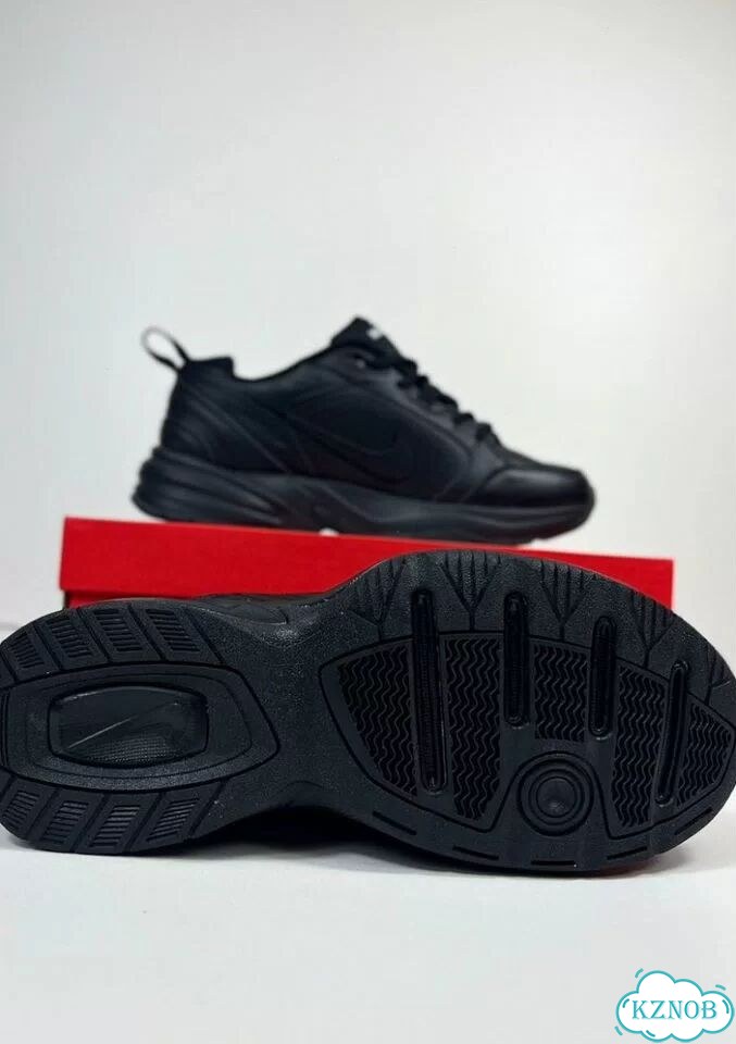 Кроссовки Nike Monarch фото 2