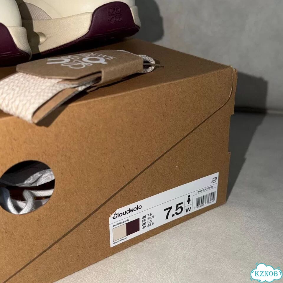 Loewe on cloudsolo кроссовки 38,5 новые sand фото 5