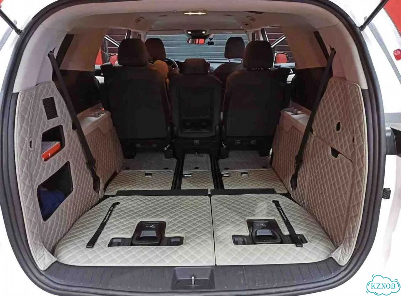 3D коврики в багажник KIA carnival 4 фото 1