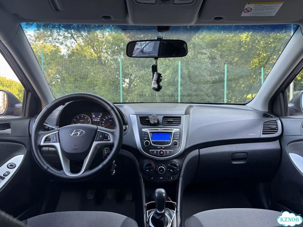Hyundai Solaris 1.4 MT, 2011, 184 000 км фото 5