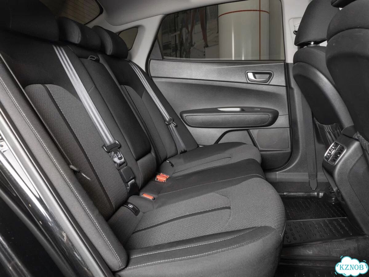 Kia Optima 2.0 AT, 2019, 105 000 км фото 8