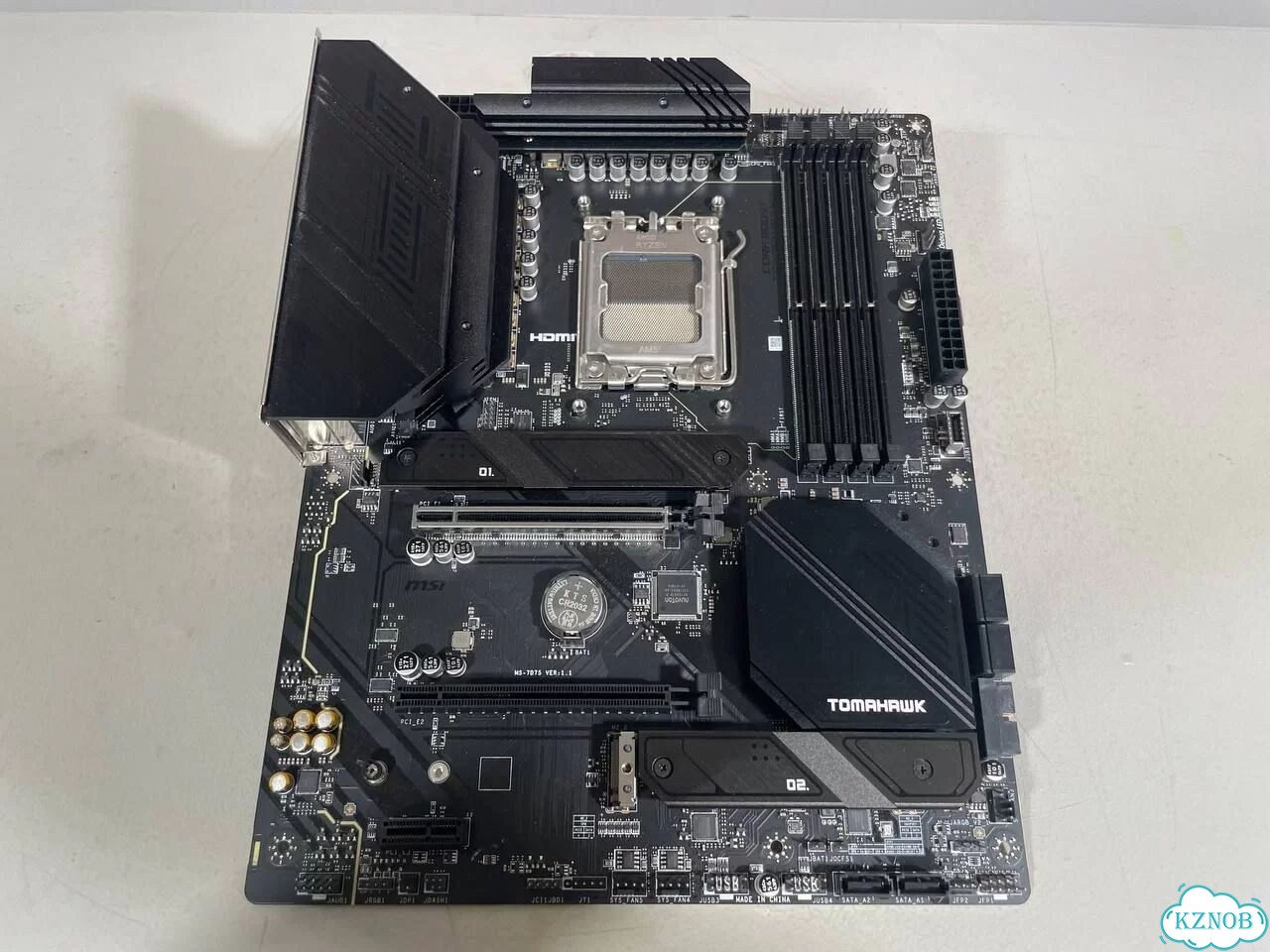 Материнская плата MSI MAG B650 Tomahawk WiFi фото 2