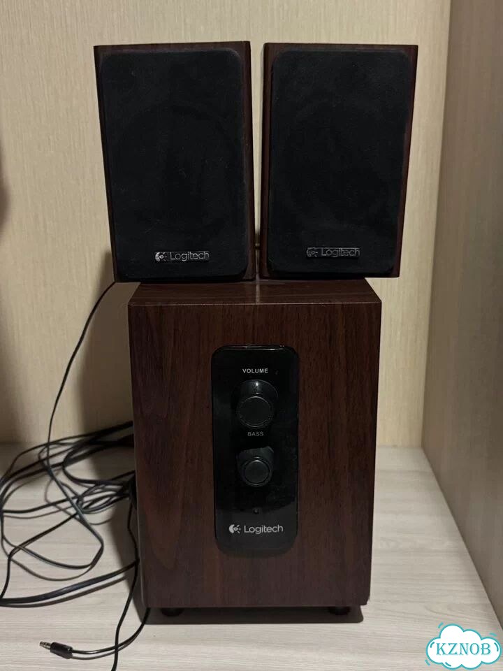 Колонки и сабвуфер Logitech фото 1