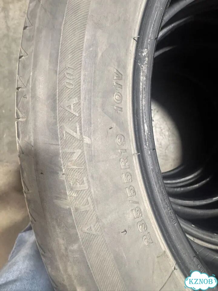 Bridgestone Alenza 001 235/55 R19 101 фото 3