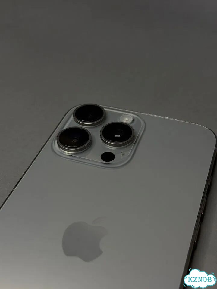 iPhone 16 Pro Max, 256 ГБ, SIM + eSIM фото 1