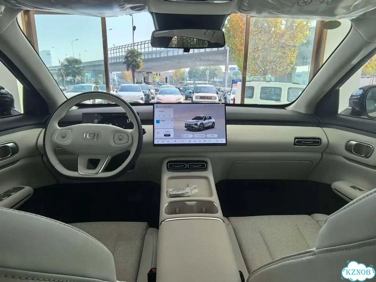 Авто из Китая. Changan Qiyuan Nevo Q05, Электро двигатель фото 3