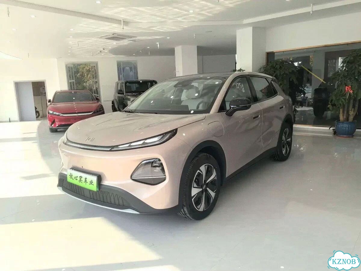 Авто из Китая. Changan Qiyuan Nevo Q05, Электро двигатель фото 6