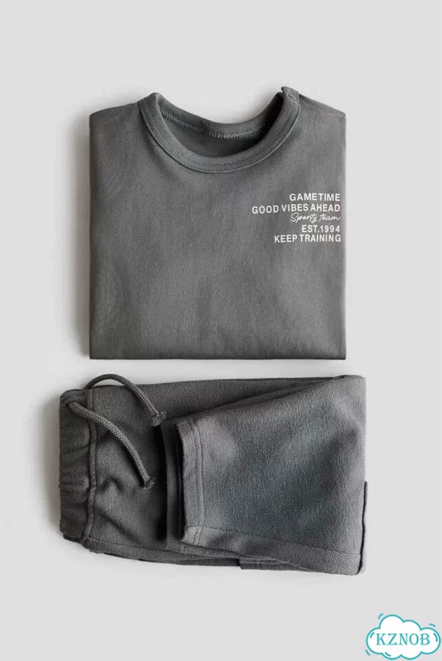 Костюм для мальчика H&M фото 1
